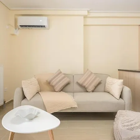 Apartment Pame - 1bd Piraiki Home, 5 Min To The Sea